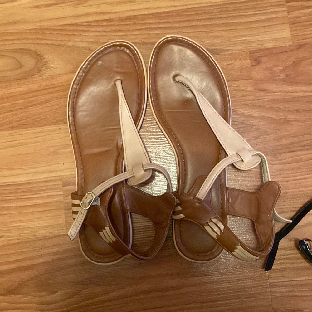 Thong sandals